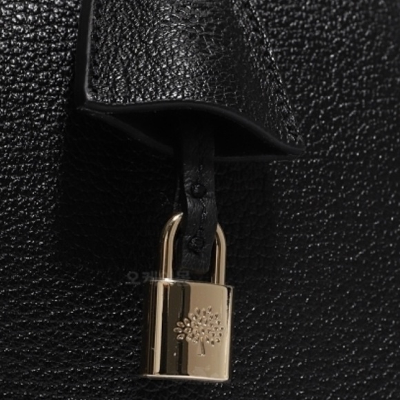 Mulberry 'Lily' Medium Black Glossy Goat Leather Bag - MSRP $1545 - BNWT - Picture 5 of 8